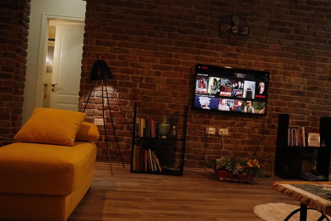 Ultra Apartments 'New Baazar' Tirana Bagian luar foto